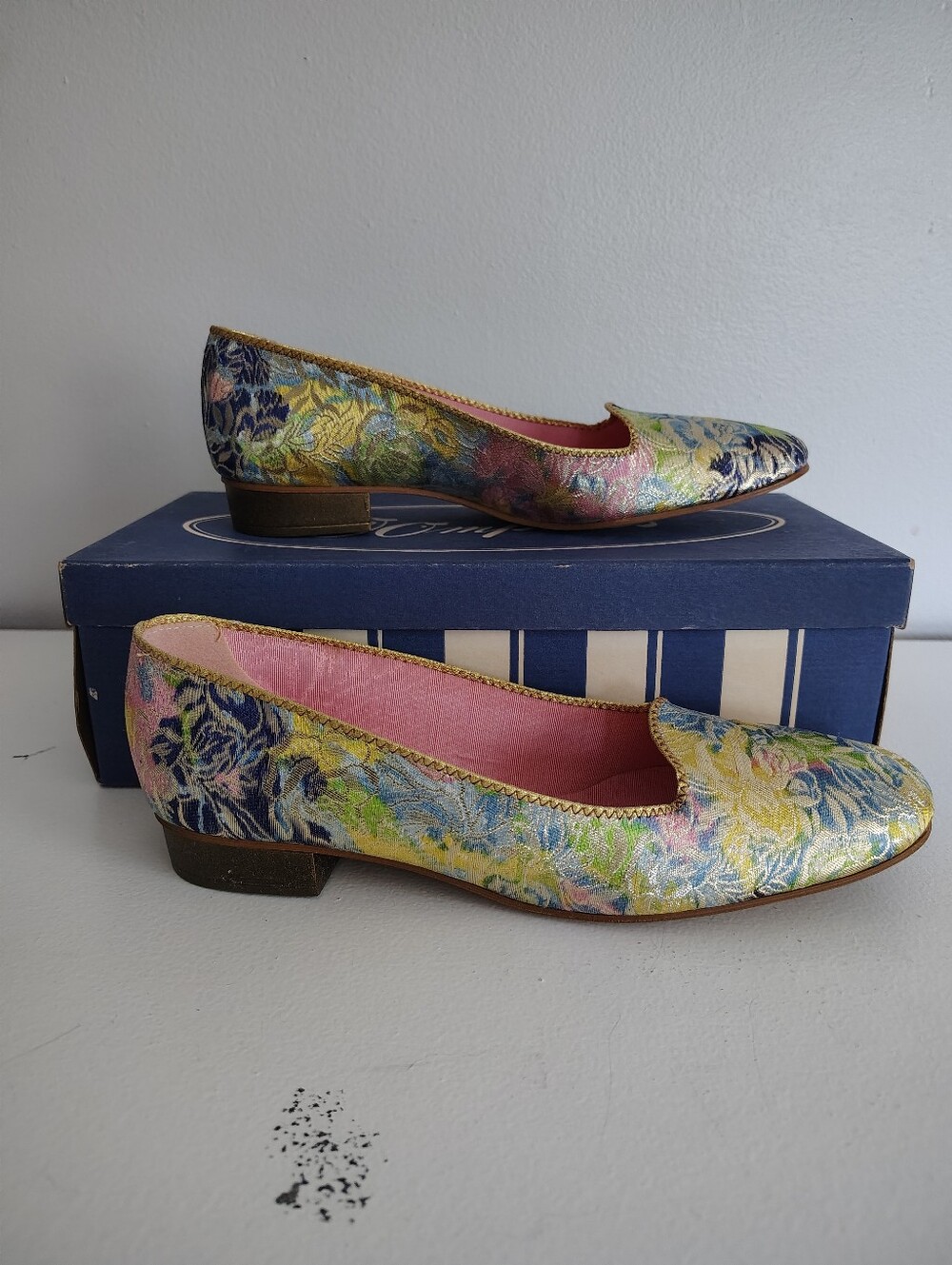 Vintage Oomphies NOS Deadstock Mosaic Brocade Flats Shoes Sz 7M Made In USA